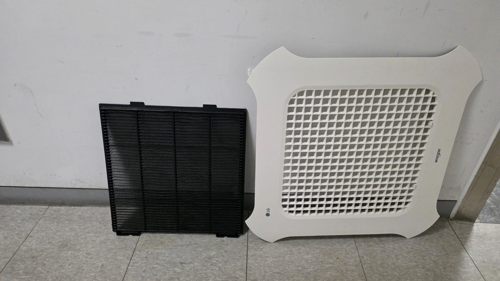 세척을 마친 필터와 흡입 그릴