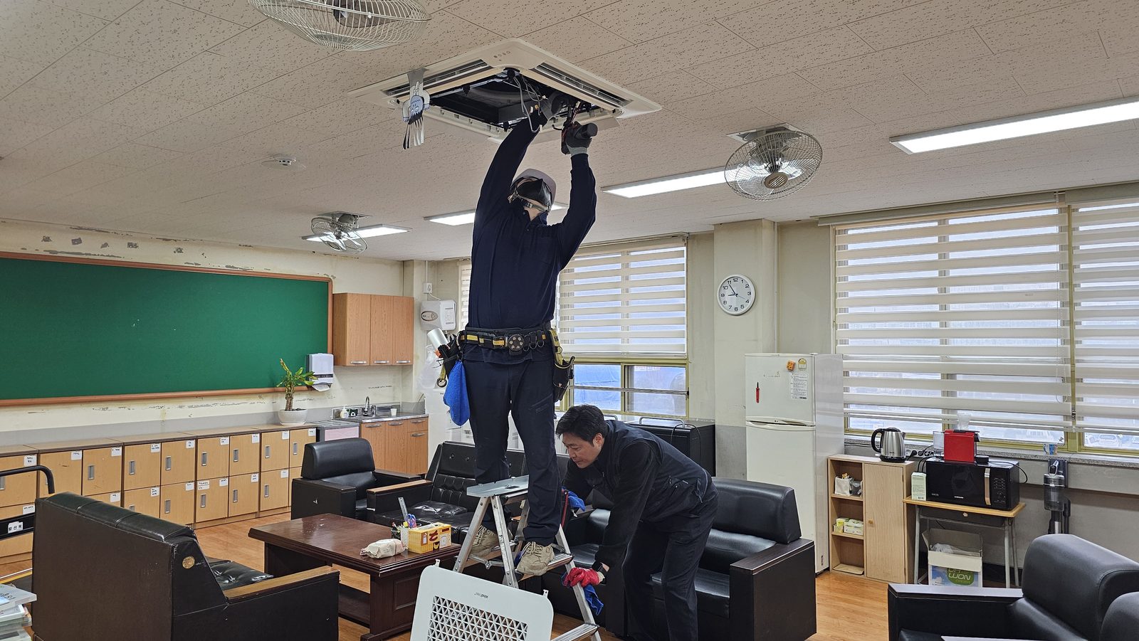 인천 지역 학교 냉난방기 분해세척
